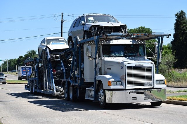 this image shows towing services in Dothan, AL