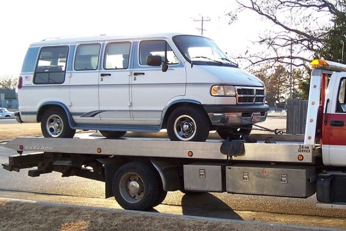 this image shows heavy-duty towing in Dothan, AL